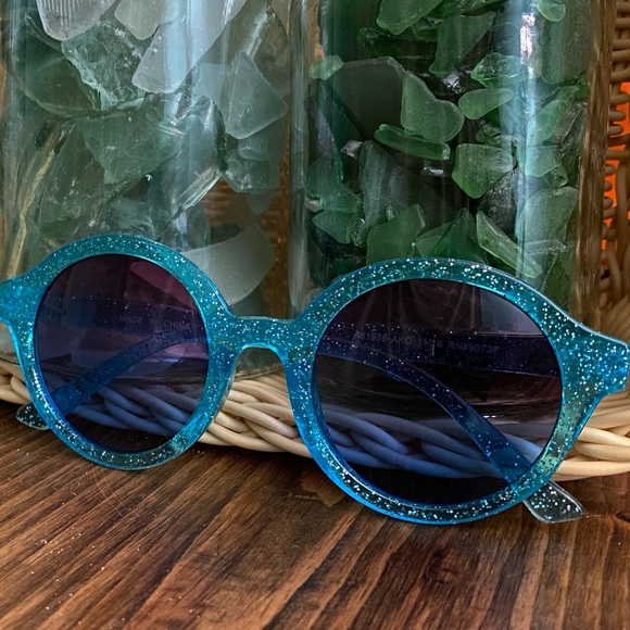 Limited Too Other - Limited Too Justice sunglasses